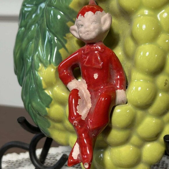 California Pottery - Gilner red pixie elf grape wall vase - as is - Picture 6 of 10